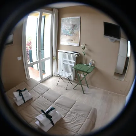 Bed & Breakfast La Combriccola 3*