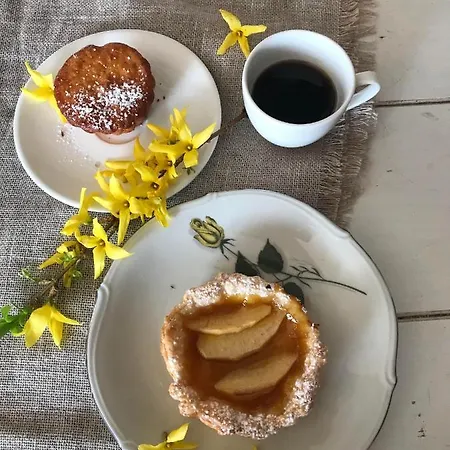 Bed & Breakfast La Combriccola 3*